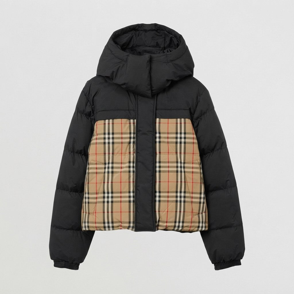 Doudoune Burberry noire Check à capuche : capuche et grands empiècements check dans le dos