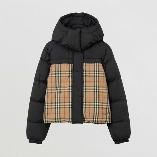 Doudoune Burberry noire Check à capuche : capuche et grands empiècements check dans le dos