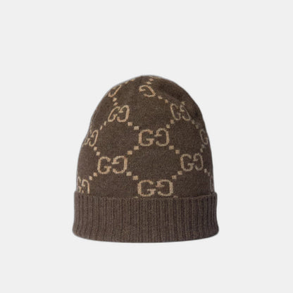 Bonnet écharpe Gucci GG marron et beige : motifs gg marron et beige, écharpe à franges, vue du bonnet