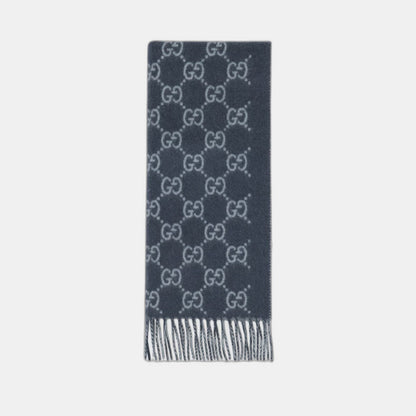 Bonnet écharpe Gucci GG bleu : motifs gg marine et bleu clair, vue du bonnet