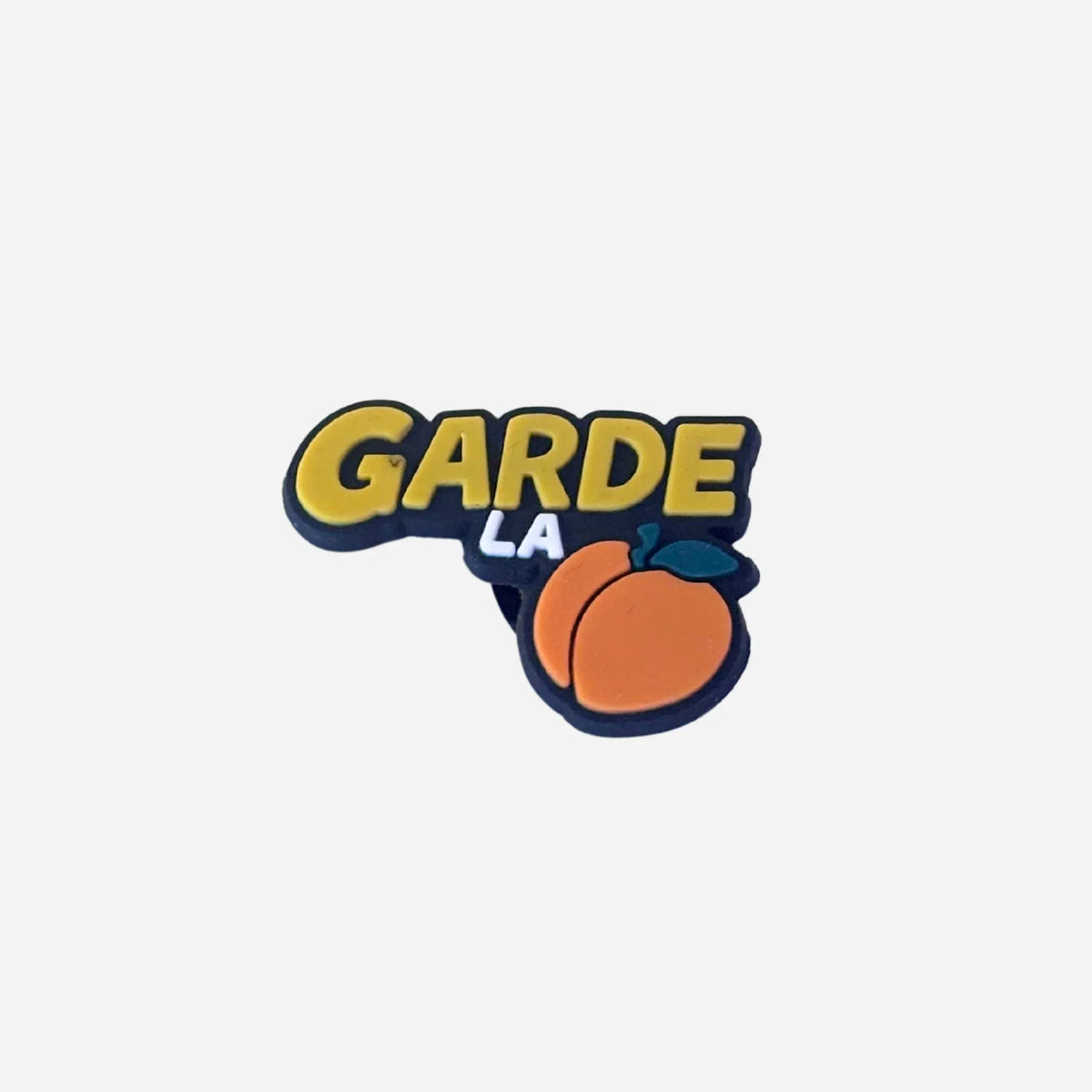 Pin's punchline Garde la pêche lettrage jaune et emoji pêche orange pour Crocs 