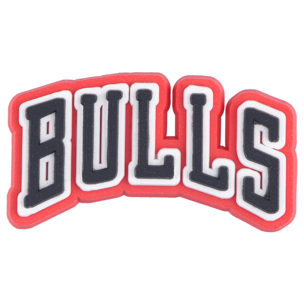 Pin's lettrage BULLS rouge et noir pour Crocs