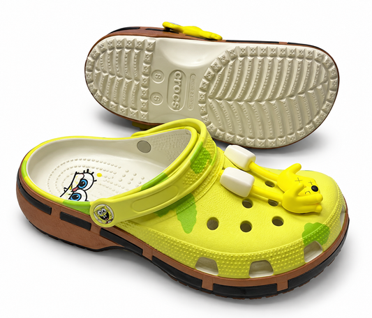 Crocs : paire Bob l’Éponge vert citron avec décor jaune et semelle brune