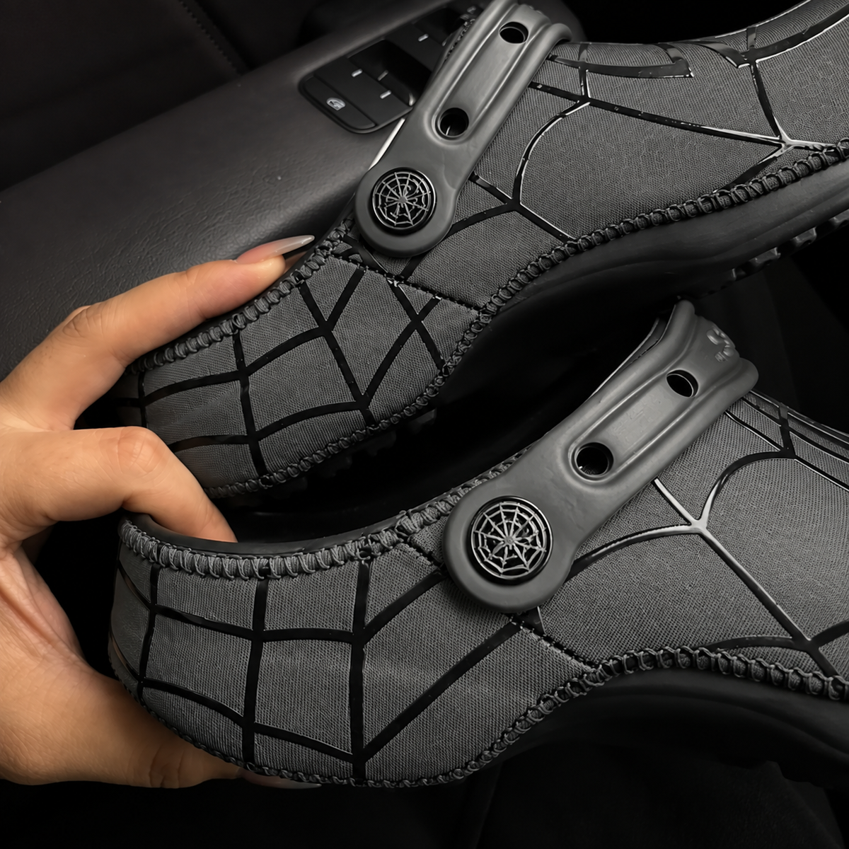 Crocs Spiderman™ Gris Classic Clog