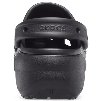 Crocs : vue arrière du sabot plateforme noir à semelle épaisse